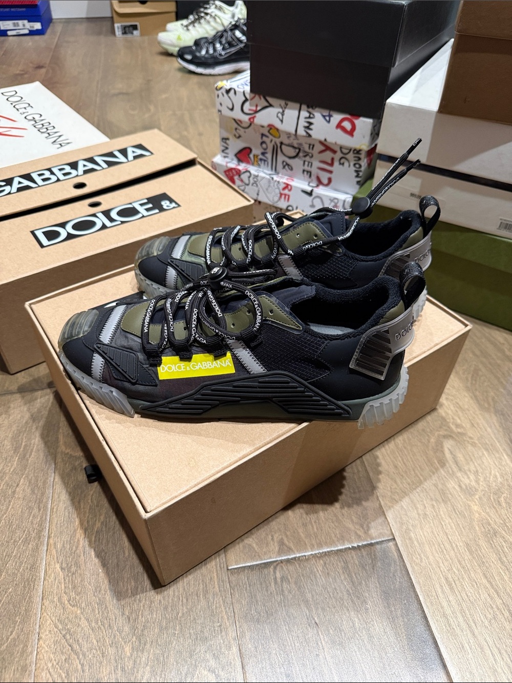 Dolce & Gabbana Black and Olive Green Low-Top Runner Sneakers